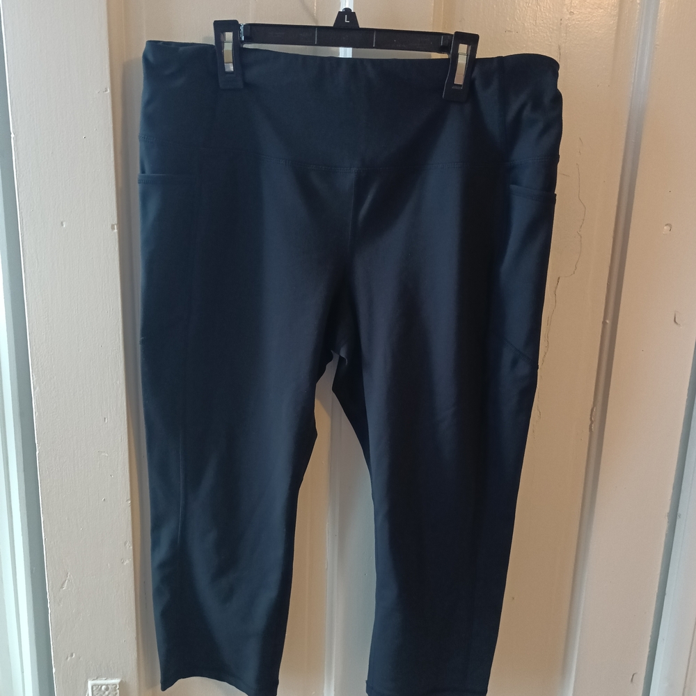 Sleek Black Women's Leggings